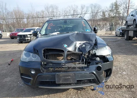 2013 BMW X5 xDrive35I/xDrive35I Premium/xDrive35I Sport Activity z USA, uszkodzony, nr VIN 5UXZV4C56D0B03969